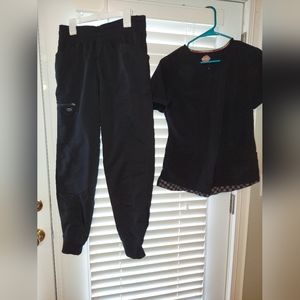 Dickies scrubs size s
